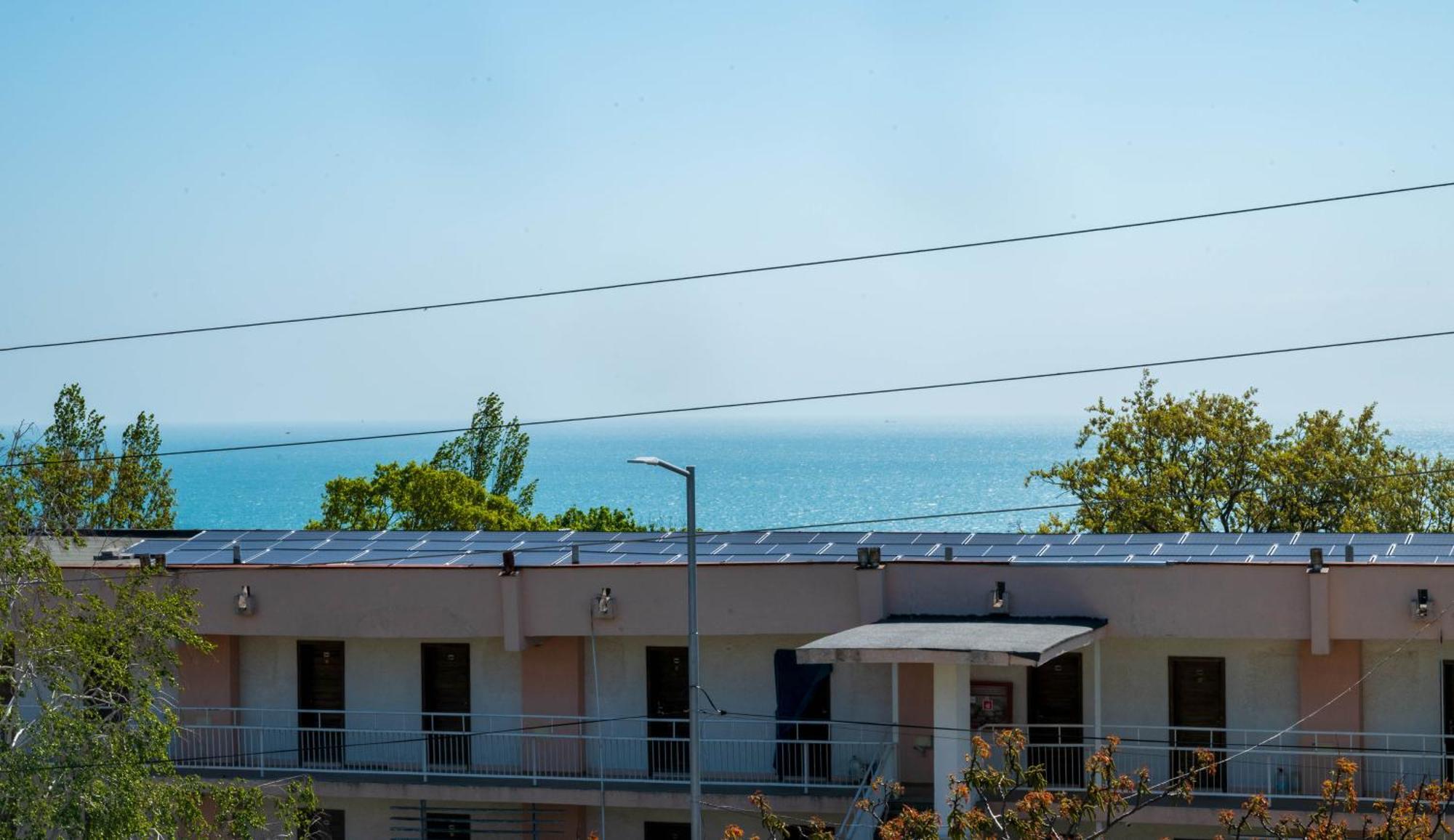Family Hotel Perla Goldstrand Exterior foto