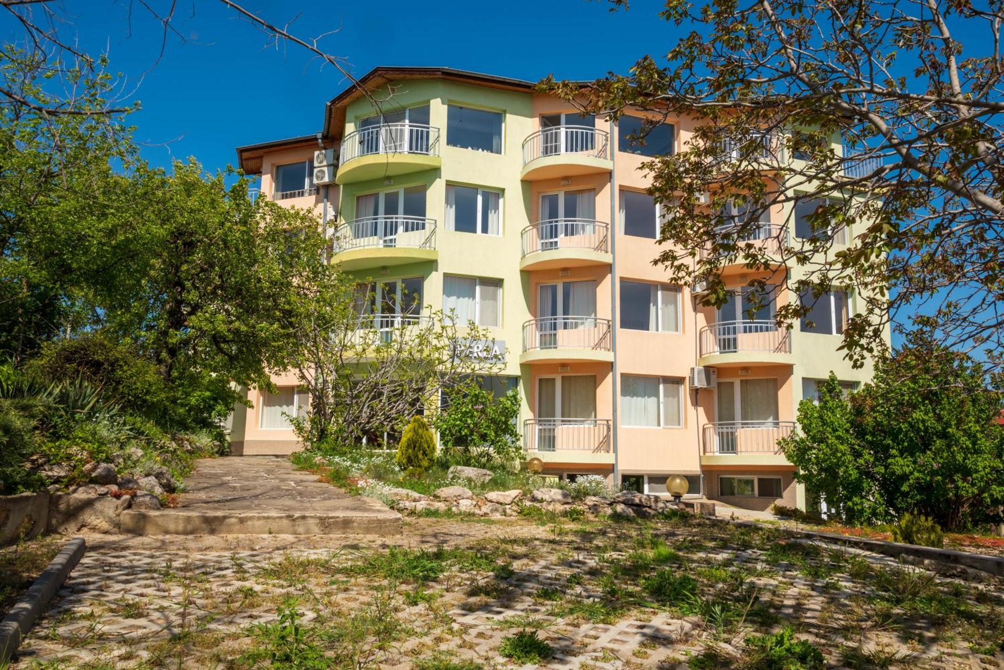 Family Hotel Perla Goldstrand Exterior foto