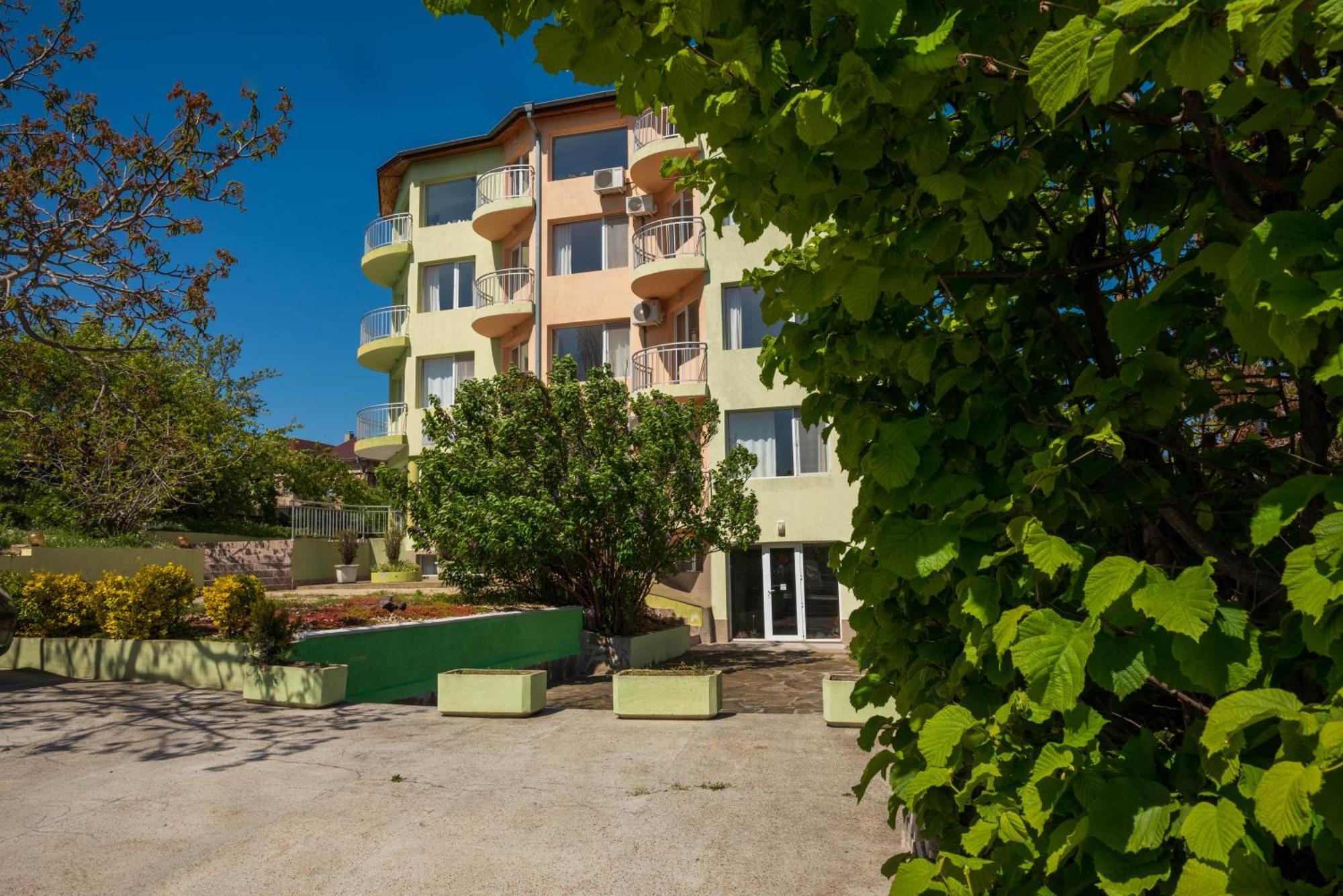 Family Hotel Perla Goldstrand Exterior foto
