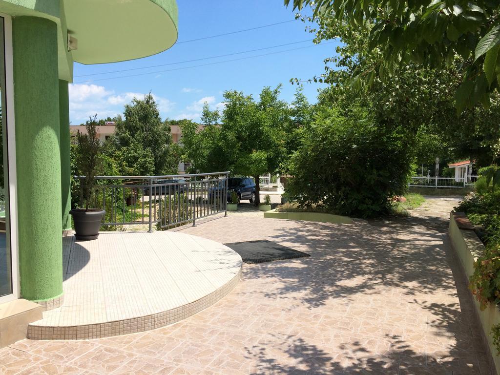 Family Hotel Perla Goldstrand Exterior foto